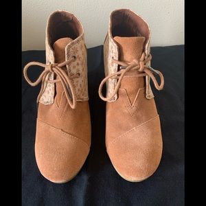 Wedged Tom’s Booties